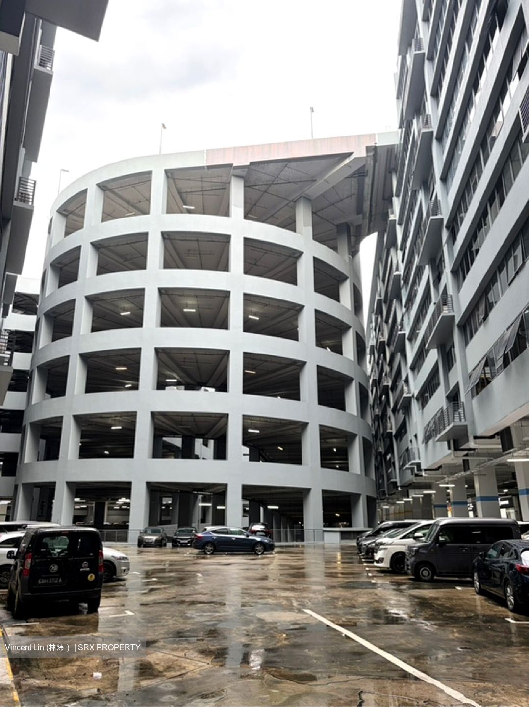 Carros Centre (D25), Warehouse #590274971